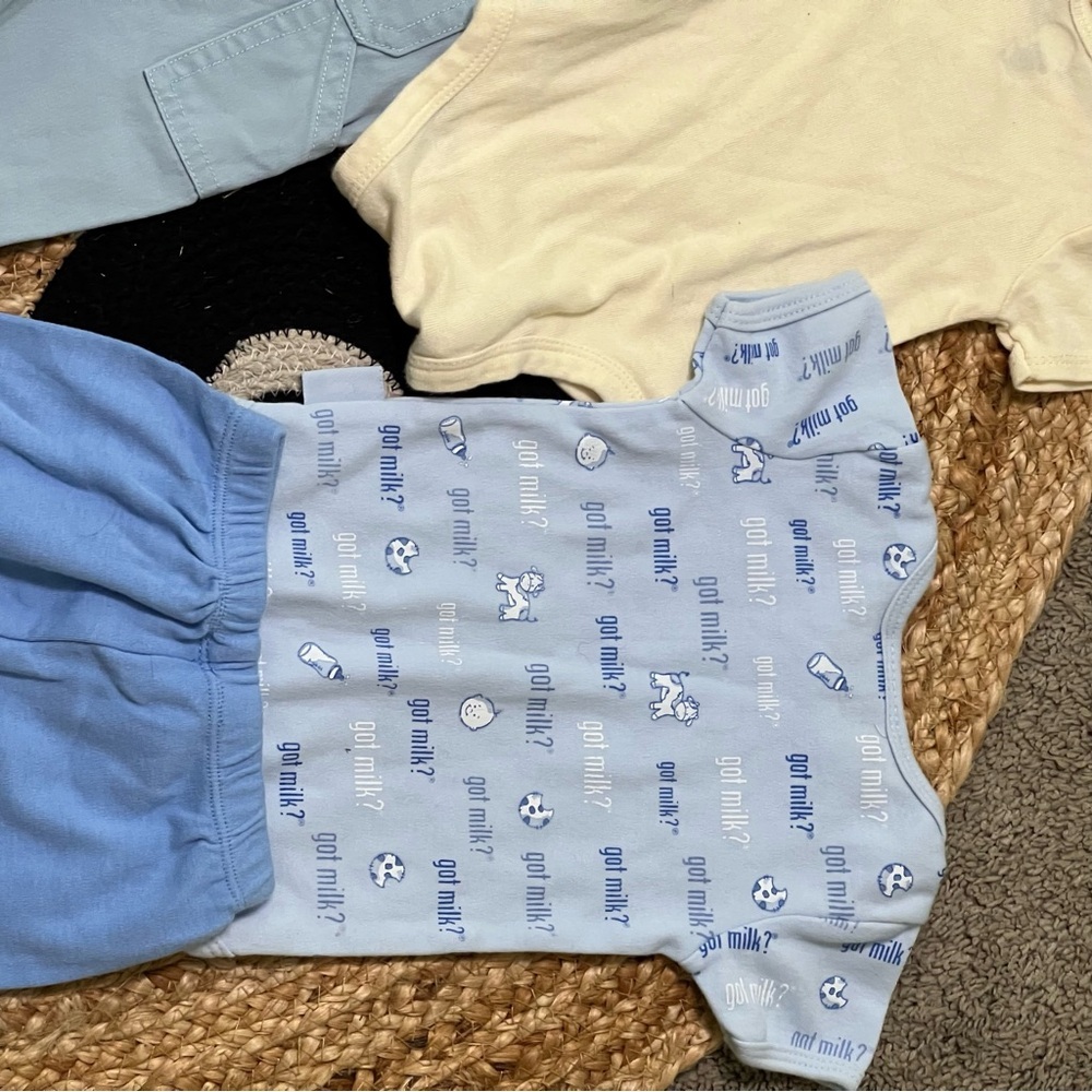 Vintage 90s baby boy clothing bundle 100% cotton 0-3 months set, bibs, & onesies - Picture 13 of 15